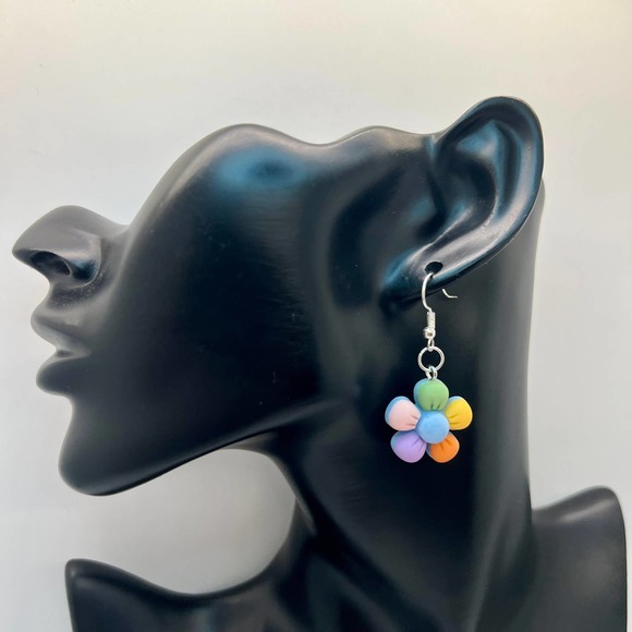 90s Earrings - Flower Earring - Rainbow Earring - Daisy Earring - Summer Earring - Picture 8 of 10